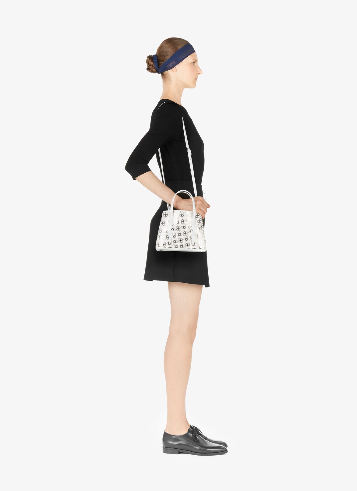 MINI BAG CUIR LUX P.FLEUR + CM WHITE/GOLD ALAÏA WHITE/GOLD MINI BAG CUIR LUX P.FLEUR + CM WHITE/GOLD